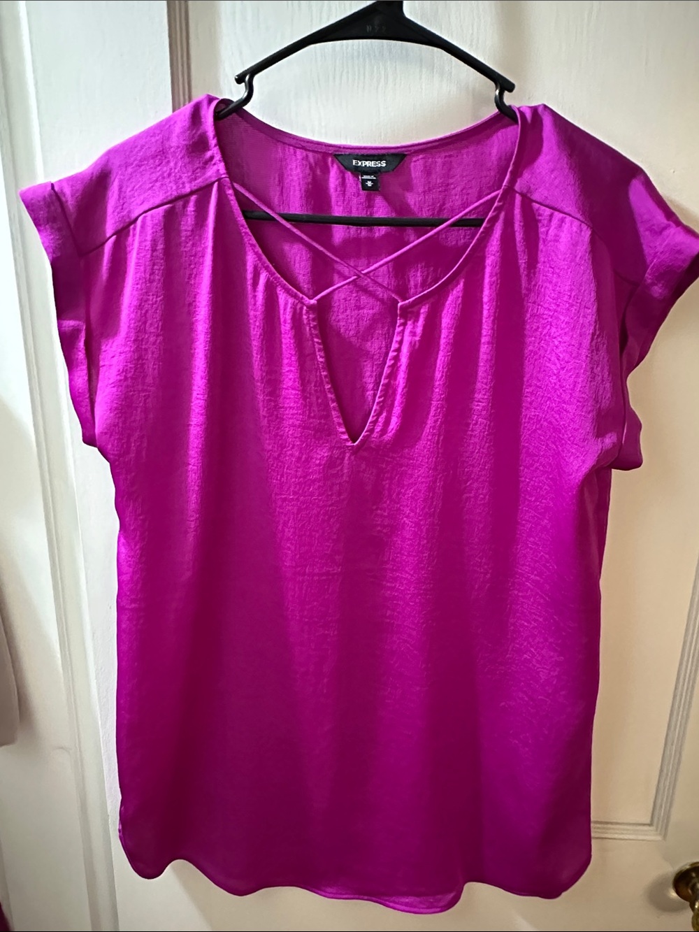 Express Fuchsia Crisscross V-Neck Cap Sleeve Blouse